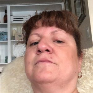 Meet your Posher, Annette